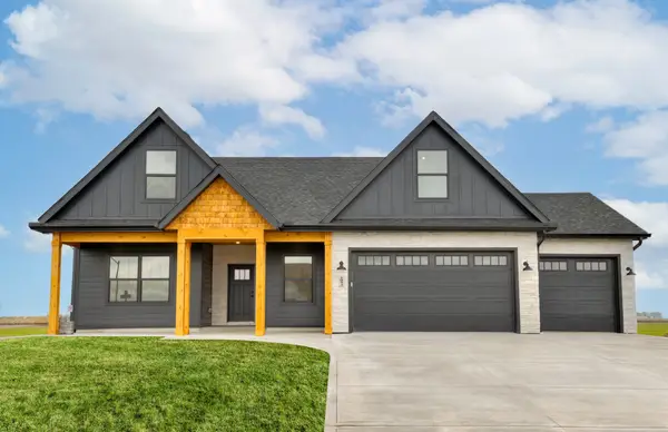 1092 SW Cattail Road, Grimes, IA 50111