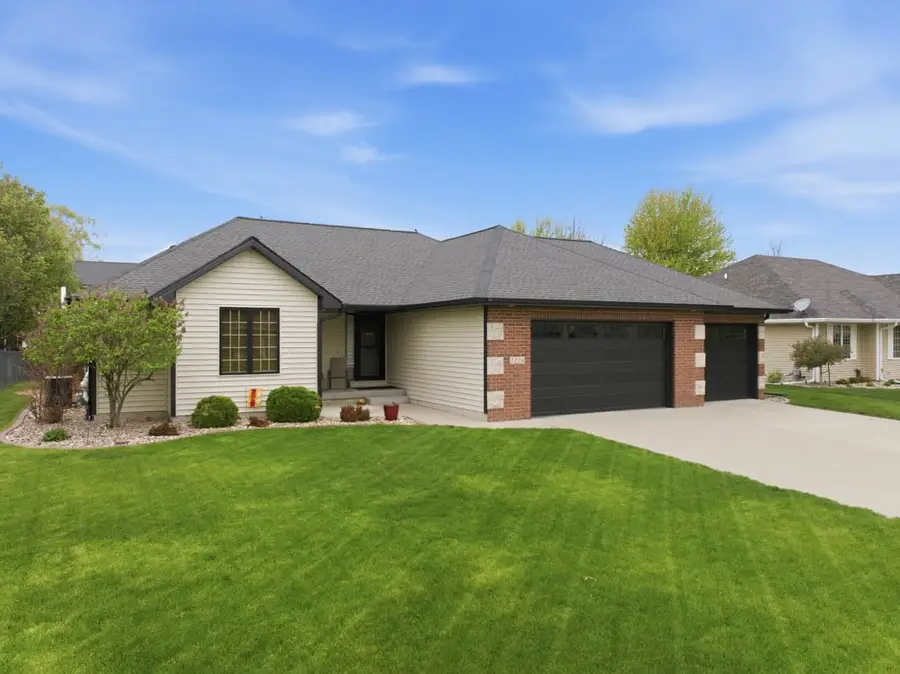 1116 12th Avenue Se, Altoona, IA 50009 - #2