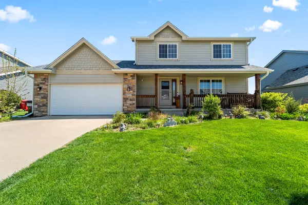 625 Meadow Circle, Huxley, IA 50124
