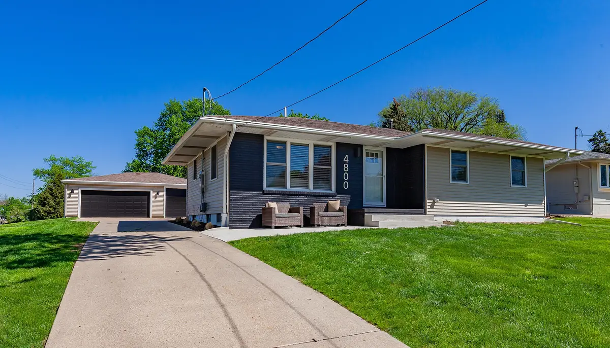 4800 Fairview Drive, Pleasant Hill, IA 50327 - #1