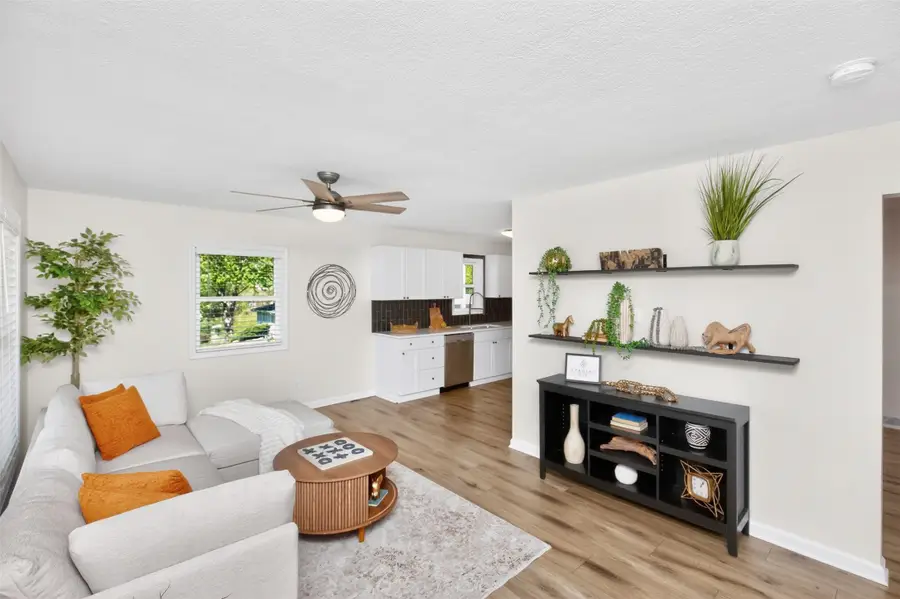 4800 Fairview Drive, Pleasant Hill, IA 50327 - #2