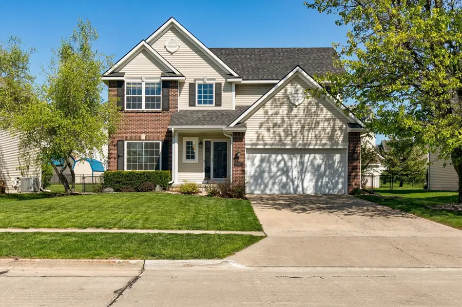 15419 Winston Avenue, Urbandale, IA 50323 - #2