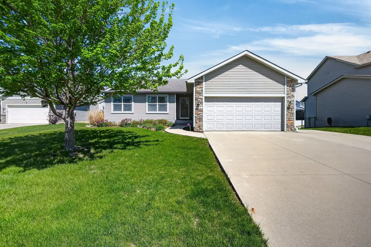 2411 Green Hills Drive, Norwalk, IA 50211 - #1