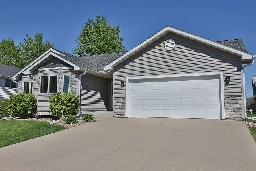 612 E 13th Street, Pella, IA 50219 - #2