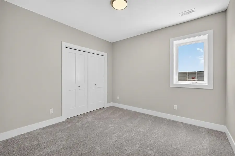 2946 Lake Hill Drive, Des Moines, IA 50320 - #2