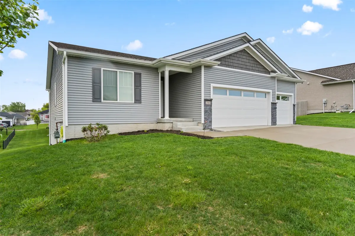 2501 N 7th Avenue Place E, Newton, IA 50208 - #1