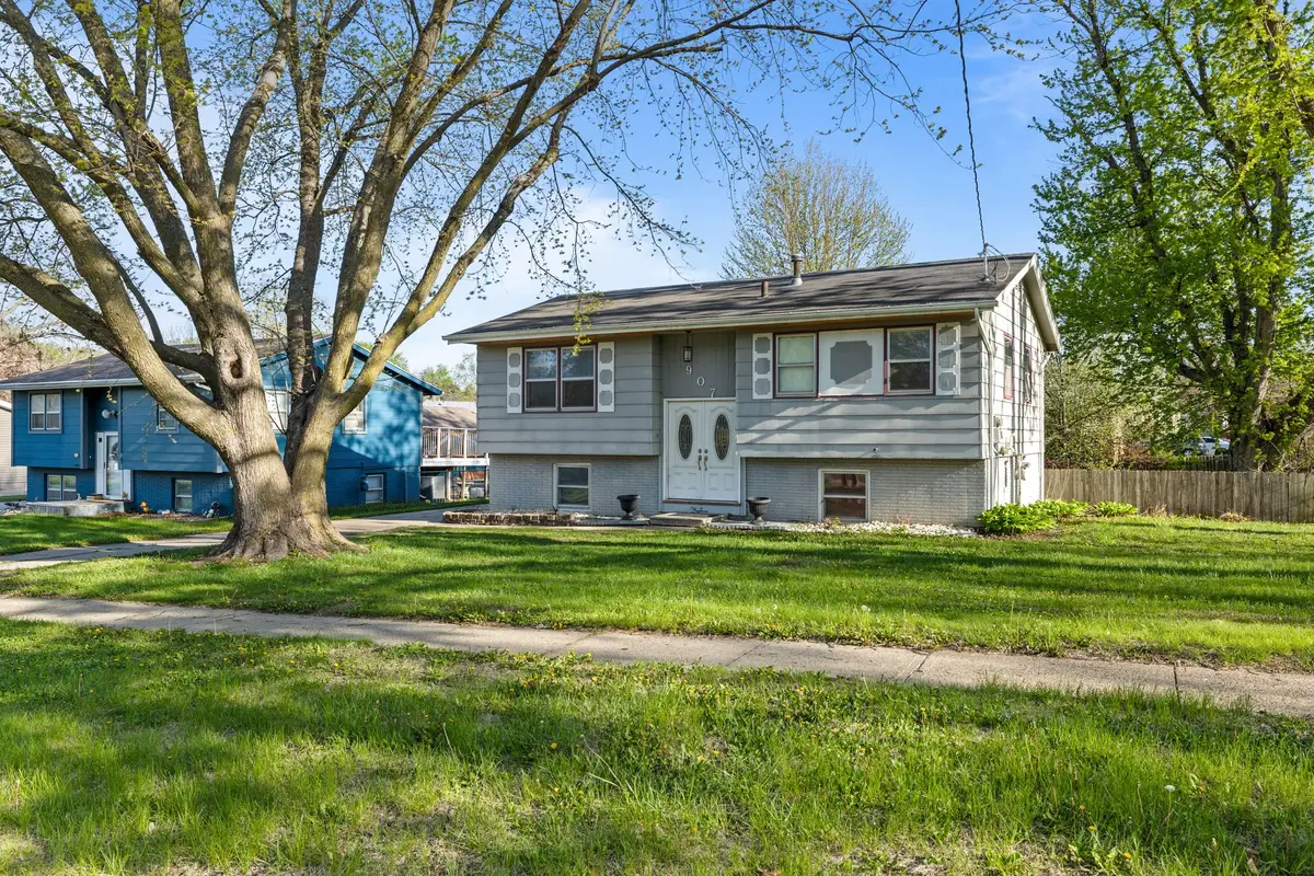 907 4th Street Sw, Altoona, IA 50009 - #1