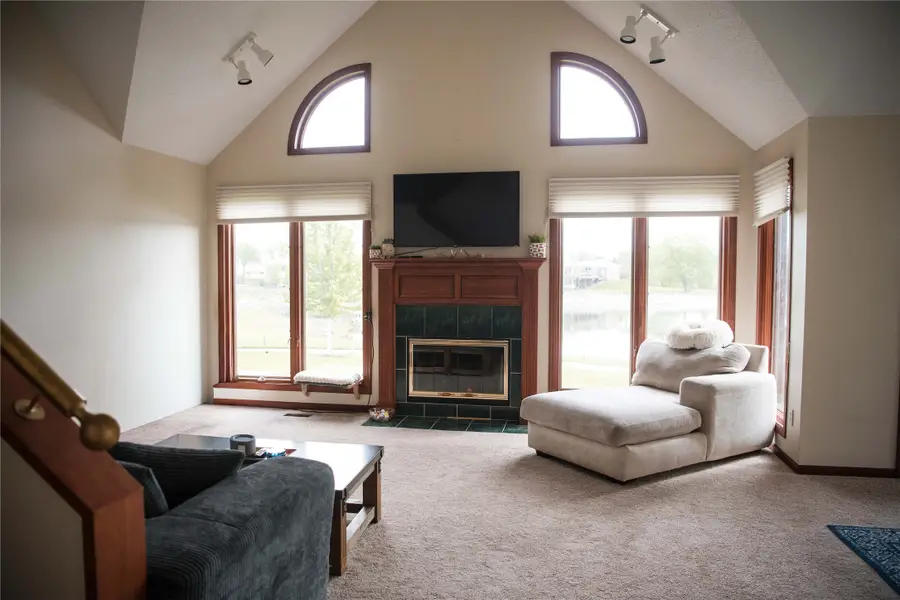 706 Bos Landen Weg #2, Pella, IA 50219 - #3