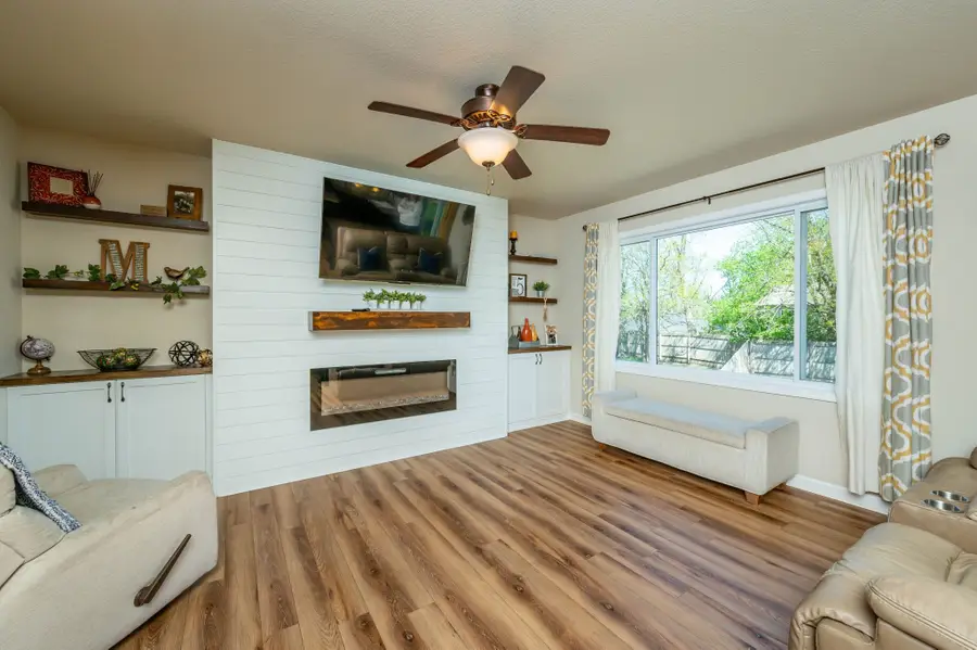 509 S 13th Street, Adel, IA 50003 - #3