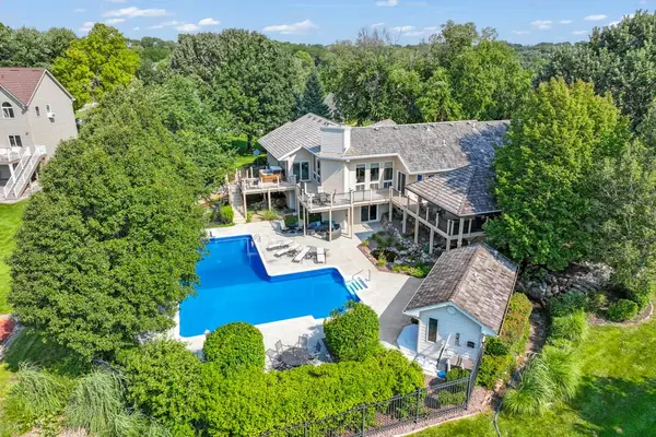 35087 Burgundy Circle, Waukee, IA 50263