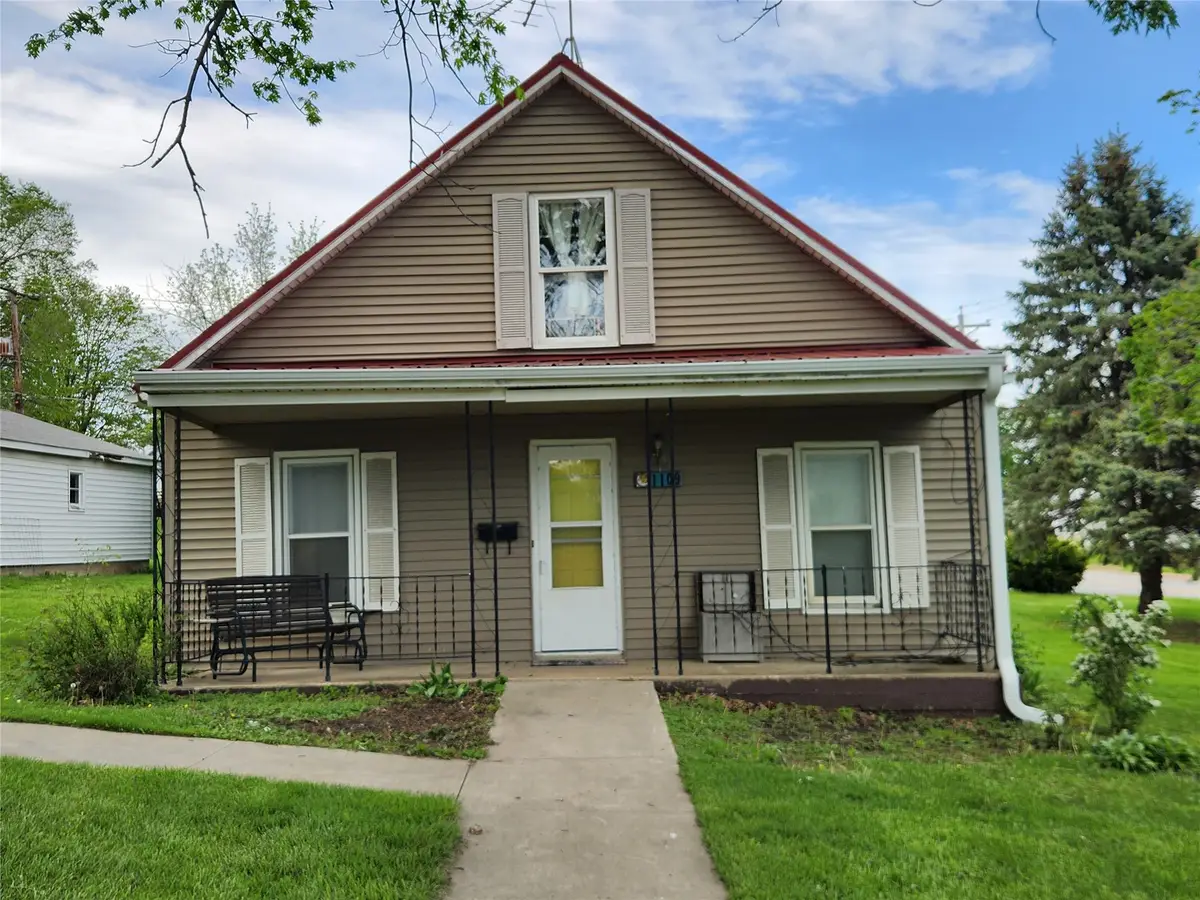 1109 E Montgomery Street, Knoxville, IA 50138 - #1