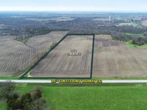 01 325th Street, Woodward, IA 50276