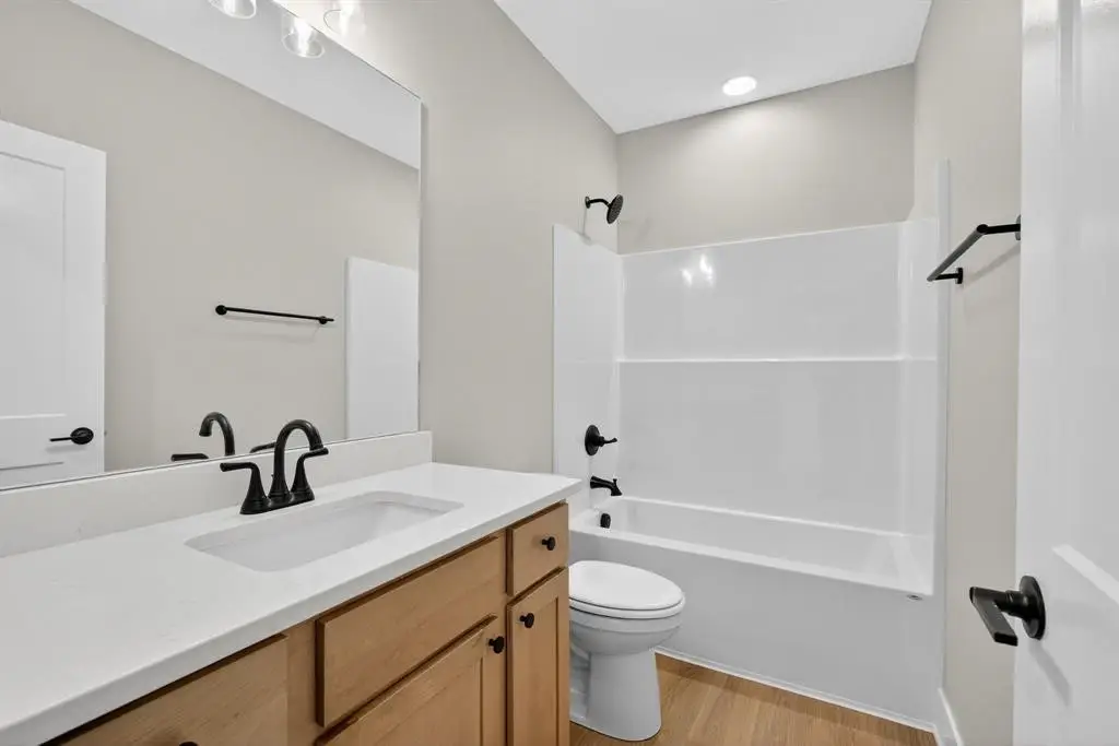 2950 Lake Hill Drive, Des Moines, IA 50320 - #1