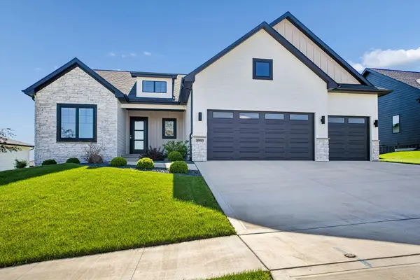 3905 SW 58th Street, Des Moines, IA 50321