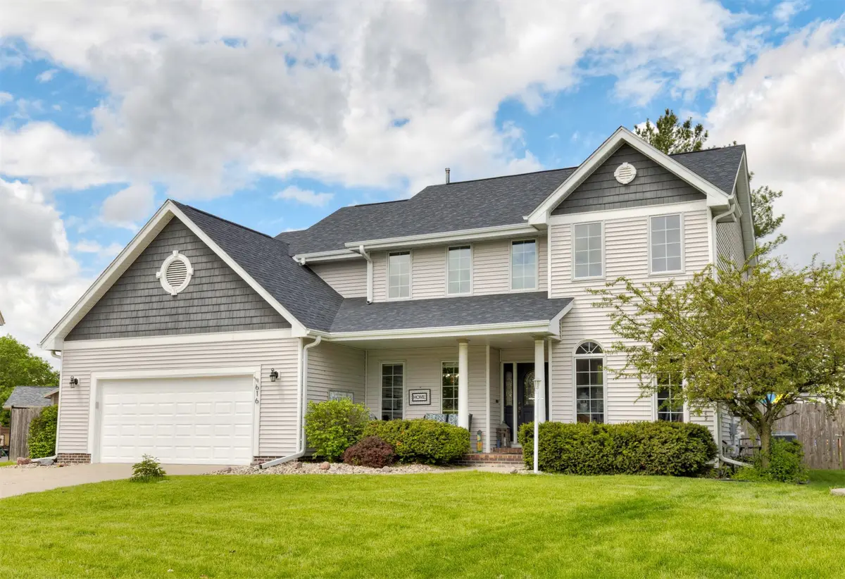 616 3rd Avenue Nw, Altoona, IA 50009 - #1