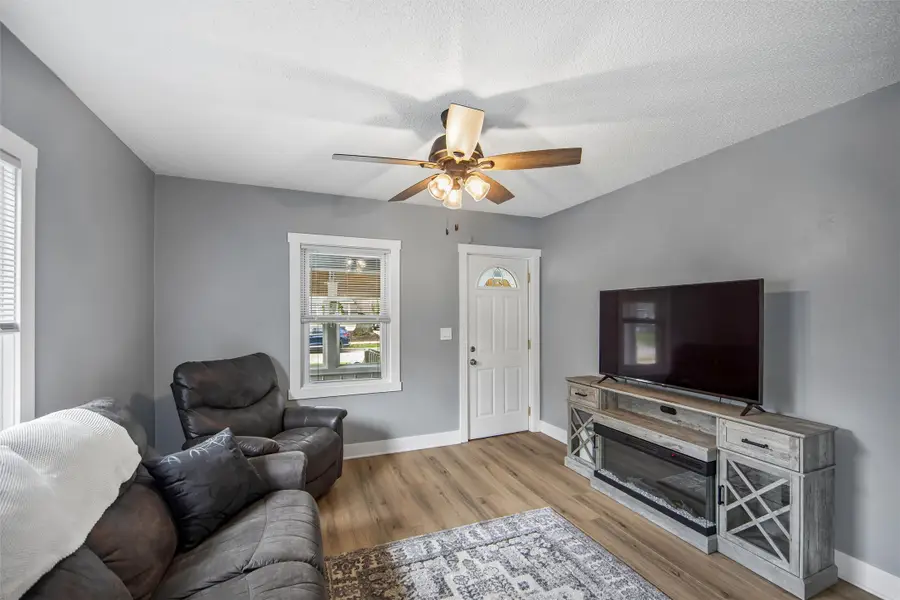 1235 57th Street, Des Moines, IA 50311 - #3