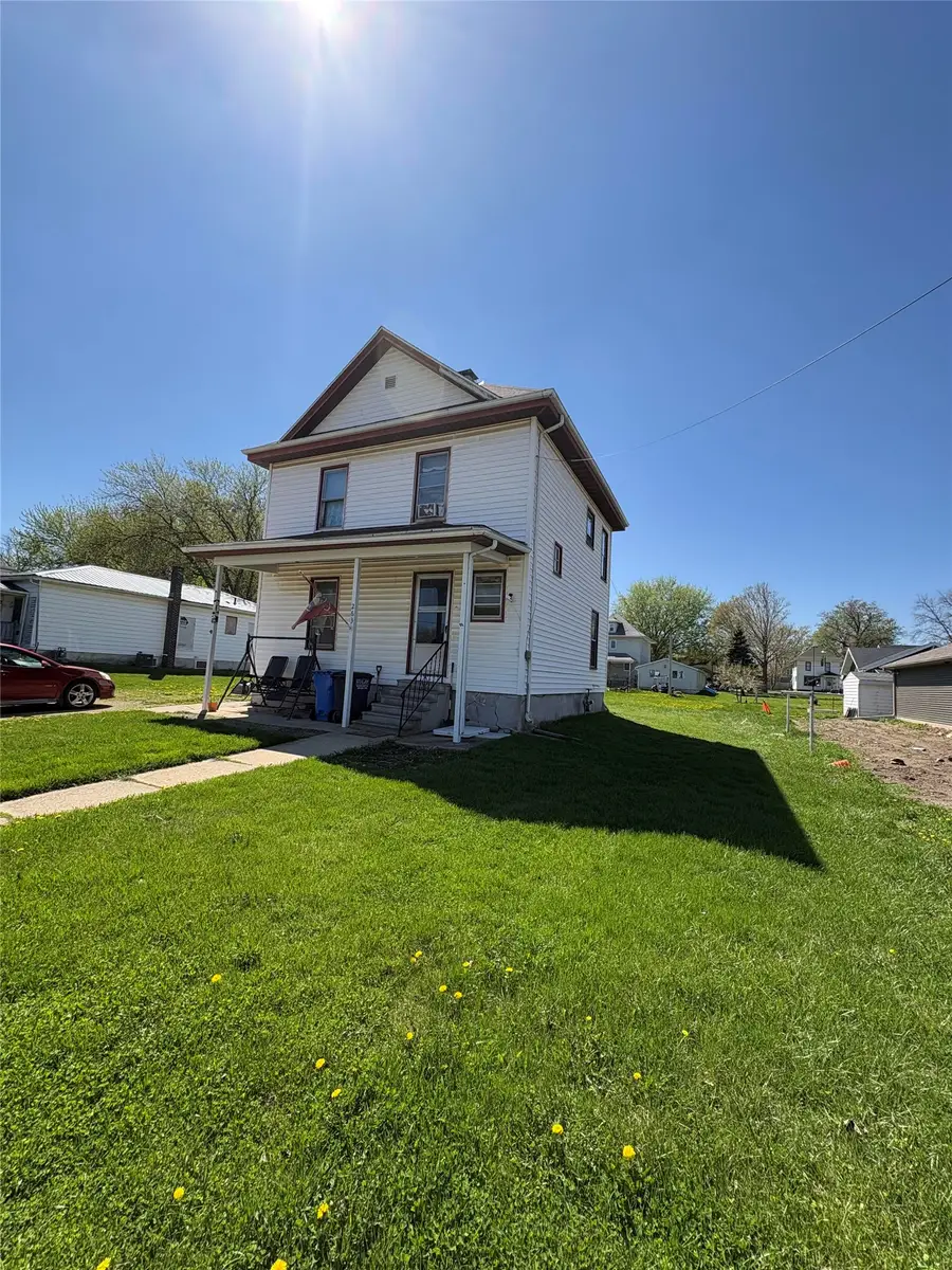 263 S Water Avenue, New Hampton, IA 50659 - #2