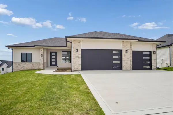 18272 Alderleaf Drive, Clive, IA 50325