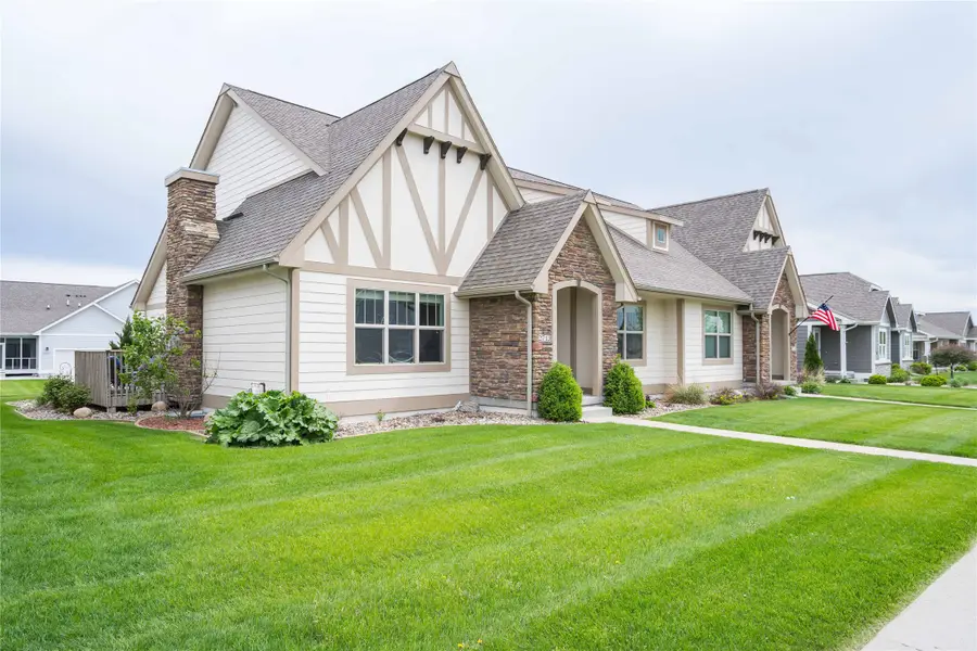 2713 SW Prairie Trail Parkway, Ankeny, IA 50023 - #2