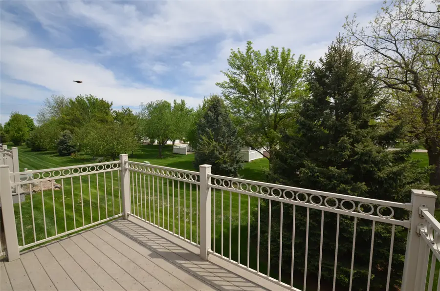 5437 Prairie Parkway, Johnston, IA 50131 - #2