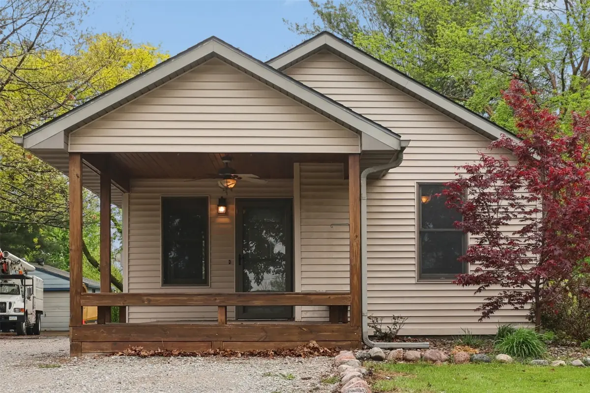 2122 Morton Avenue, Des Moines, IA 50317 - #1