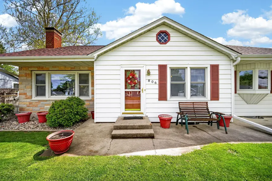 806 E 9th Street S, Newton, IA 50208 - #2