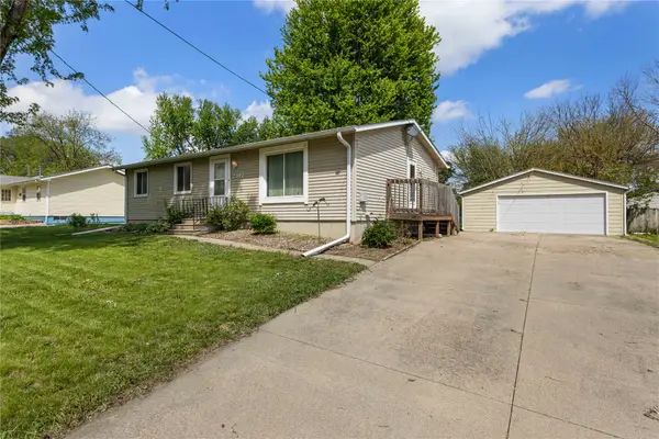 2347 E 38th Street, Des Moines, IA 50317