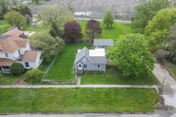 470 NW 2nd Street, Earlham, IA 50072