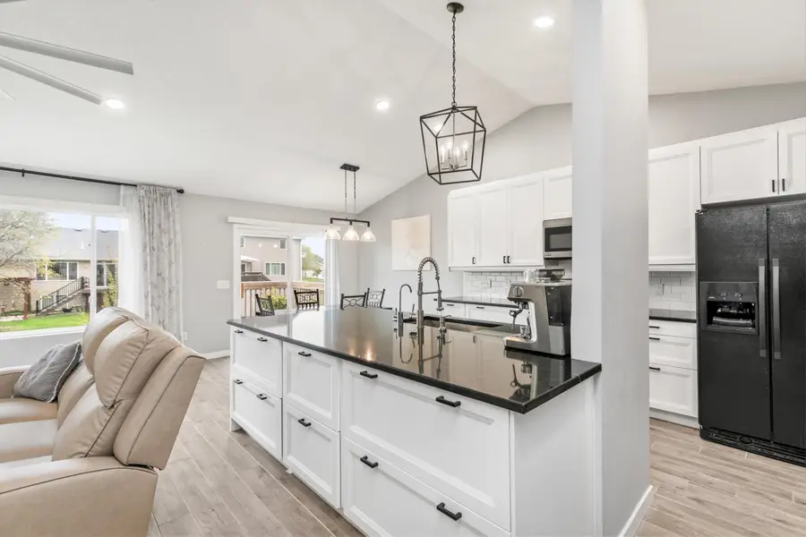 675 SE Ashton Court, Waukee, IA 50263 - #2