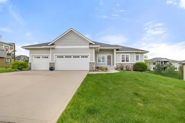 3910 Wildwood Court, Waukee, IA 50263