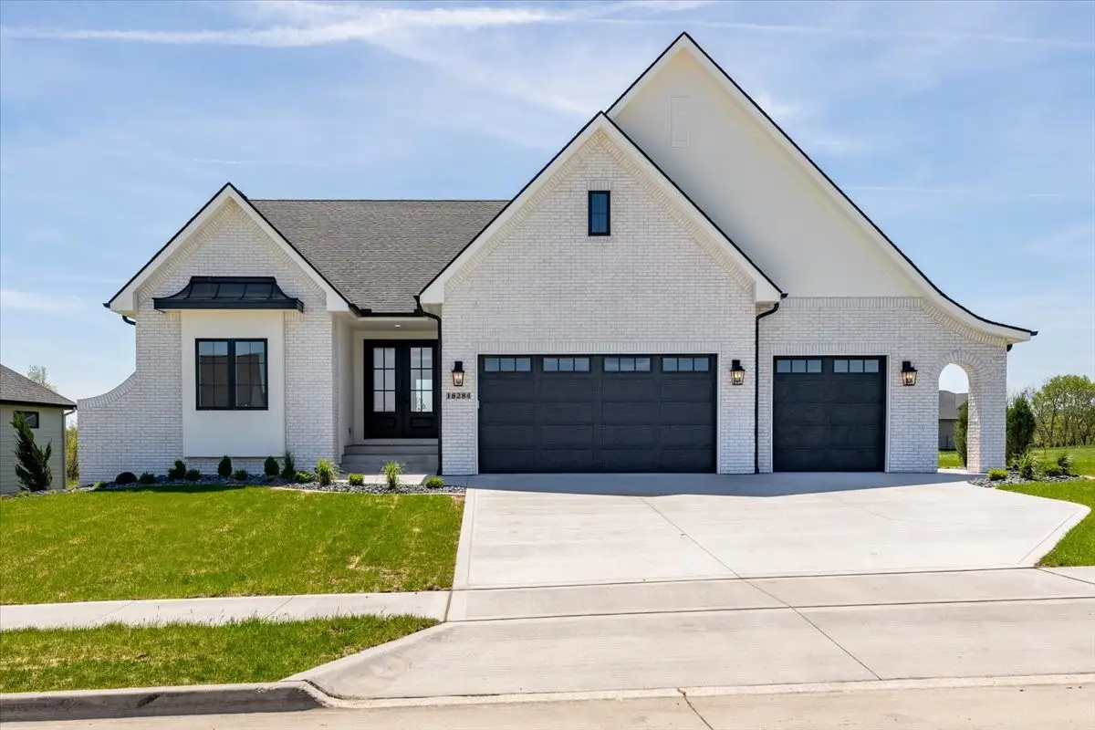 18284 Baxter Place, Clive, IA 50325 - #1