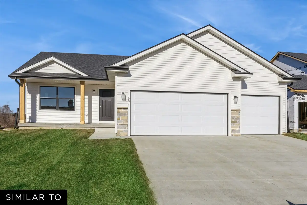 2827 6th Avenue Sw, Altoona, IA 50009 - #1