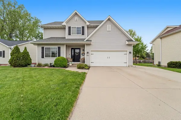 802 Edgewater Drive, Polk City, IA 50226