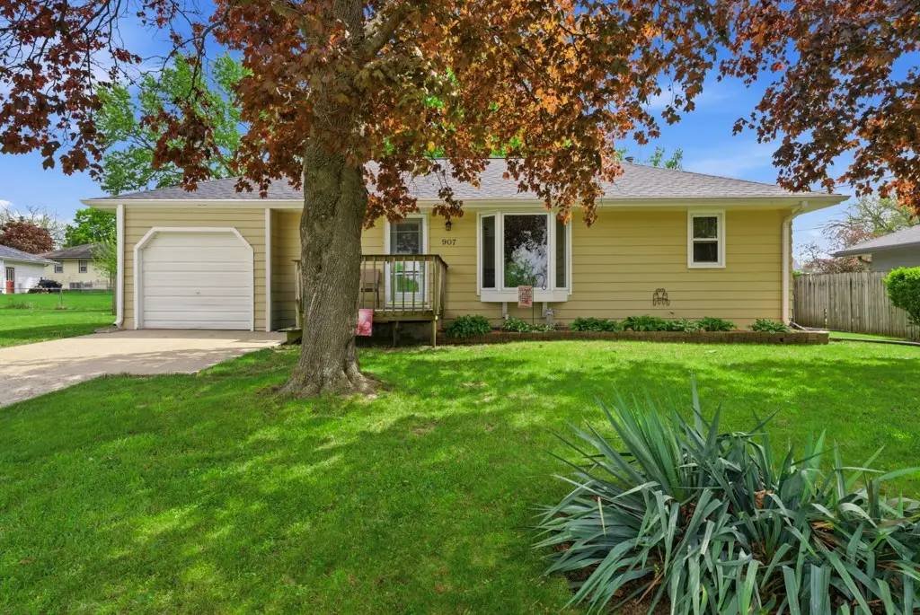 907 W Euclid Avenue, Indianola, IA 50125 - #1