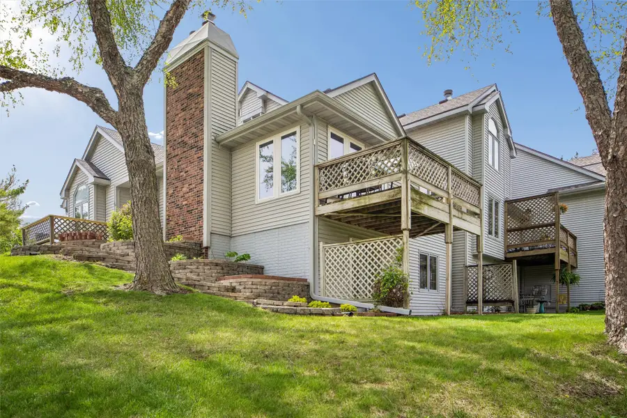 6809 Sharon Drive, Urbandale, IA 50322 - #3