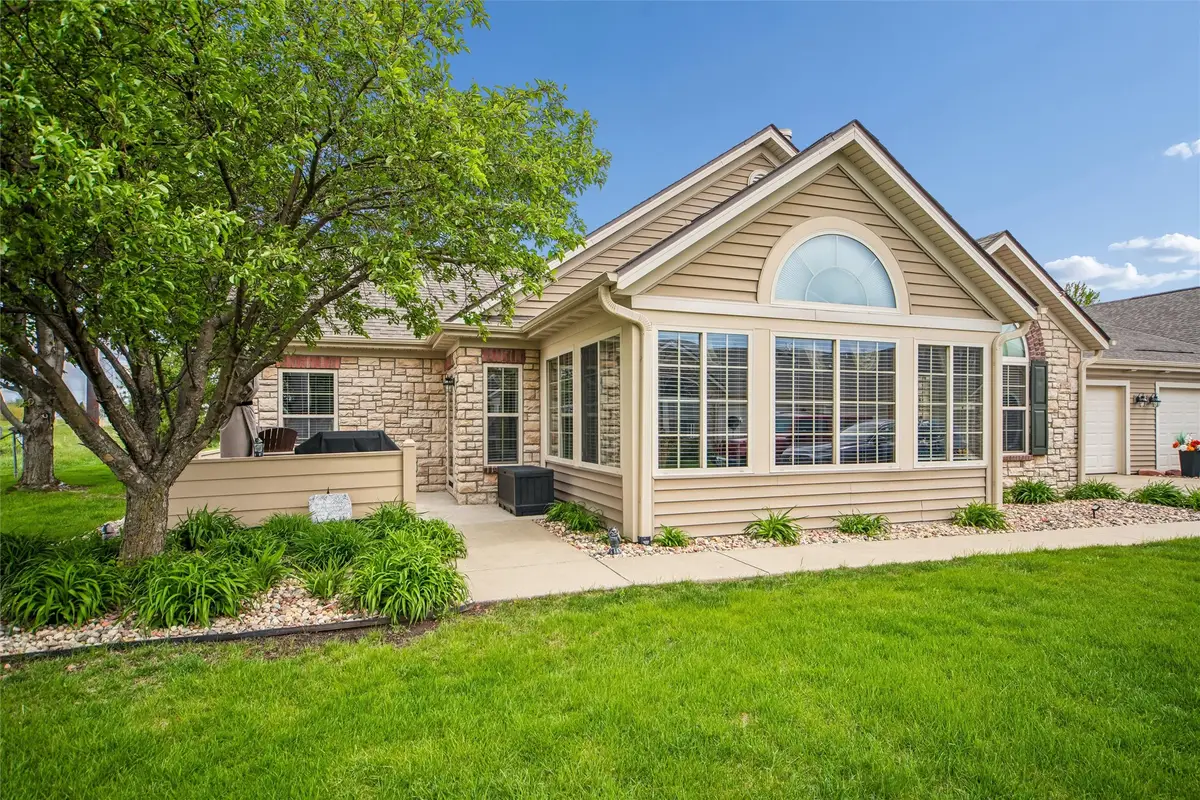 3305 SE Glenstone Drive #234, Grimes, IA 50111 - #1