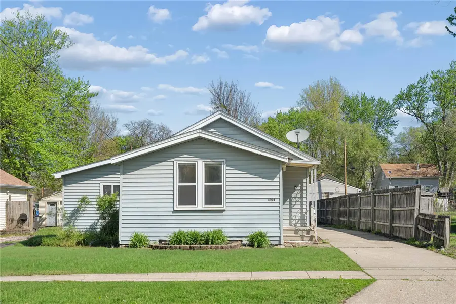3104 Garfield Avenue, Des Moines, IA 50317 - #2