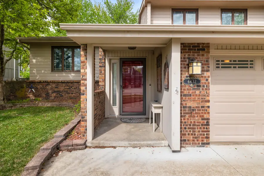 4432 98th Street, Urbandale, IA 50322 - #3