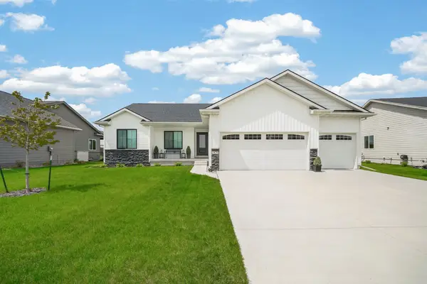 1424 NW 29th Street, Ankeny, IA 50023