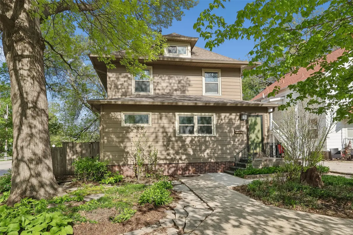 1147 36th Street, Des Moines, IA 50311 - #1