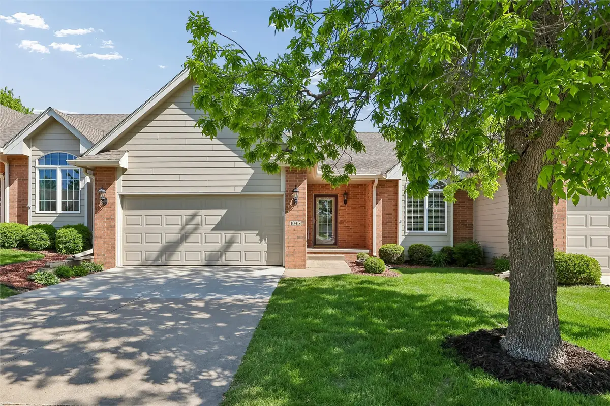 1845 SE Birchwood Circle, Waukee, IA 50263 - #1