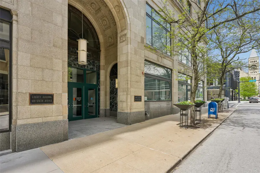 418 6th Avenue #1104, Des Moines, IA 50309 - #2