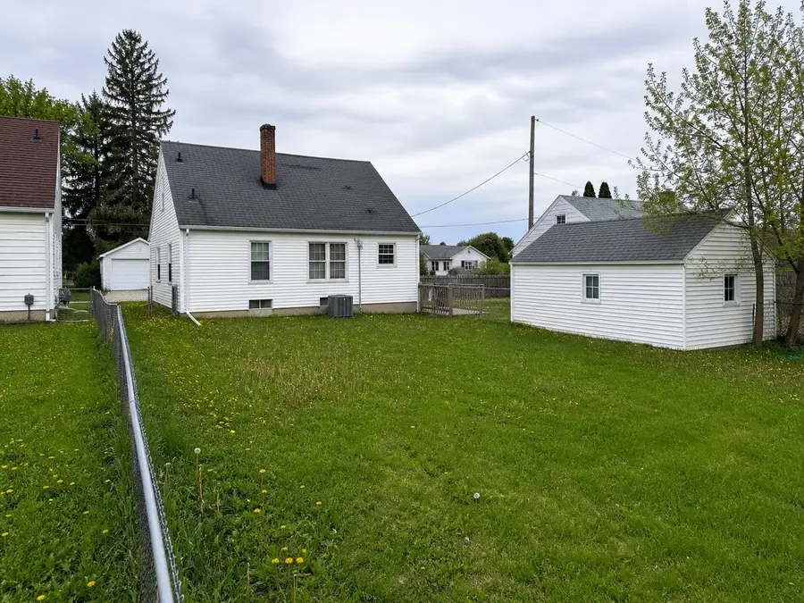 1004 S 9th Avenue, Marshalltown, IA 50158 - #2