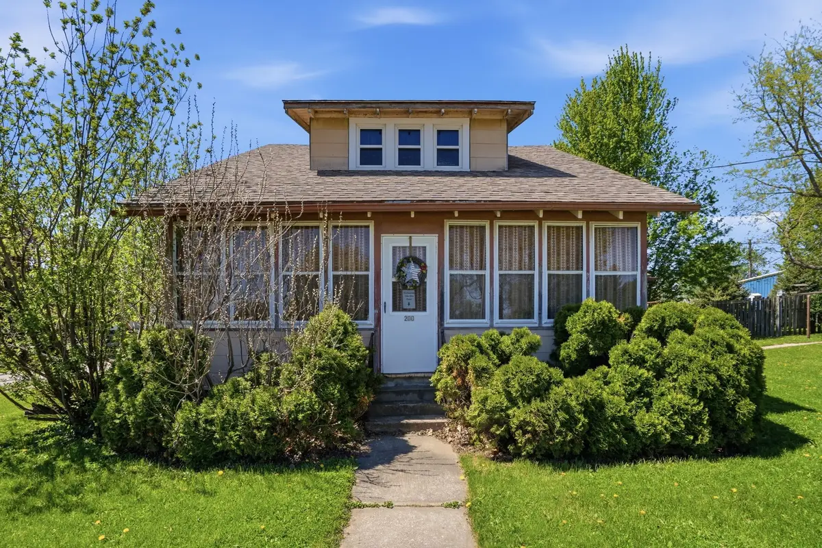 200 Sycamore Avenue, Garrison, IA 52229 - #1