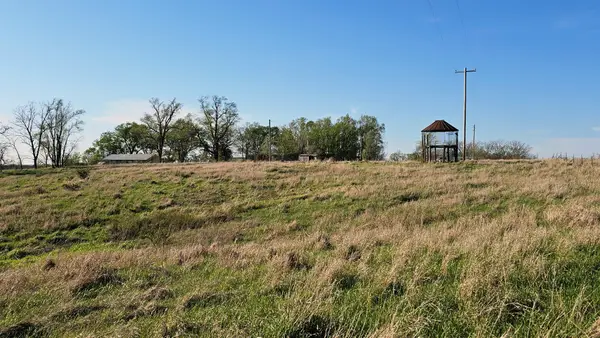 54826 250th Avenue, Chariton, IA 50049