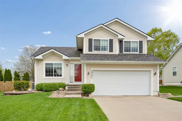 2305 NW Maple Street, Ankeny, IA 50023
