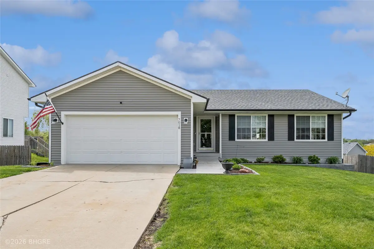 7018 Three Lakes Parkway, Des Moines, IA 50320 - #1