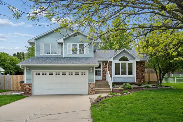 5630 Westridge Court, West Des Moines, IA 50266