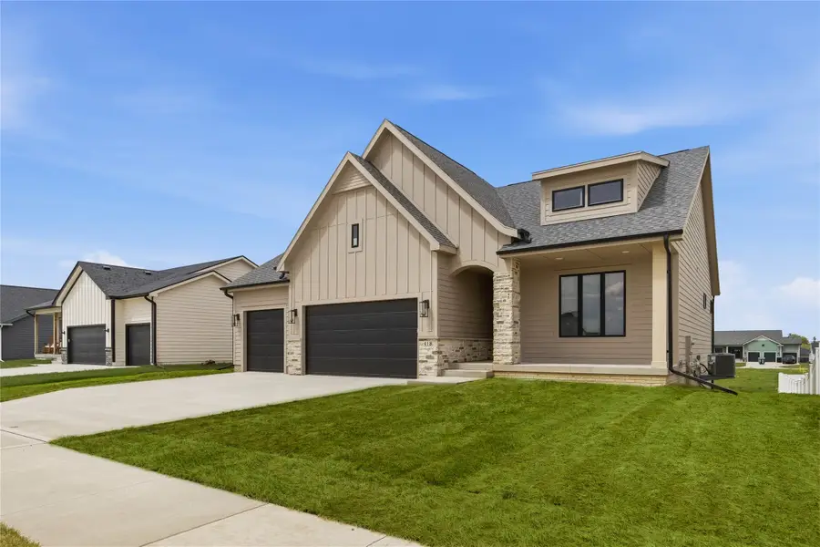 418 Westwood Drive, Huxley, IA 50124 - #2
