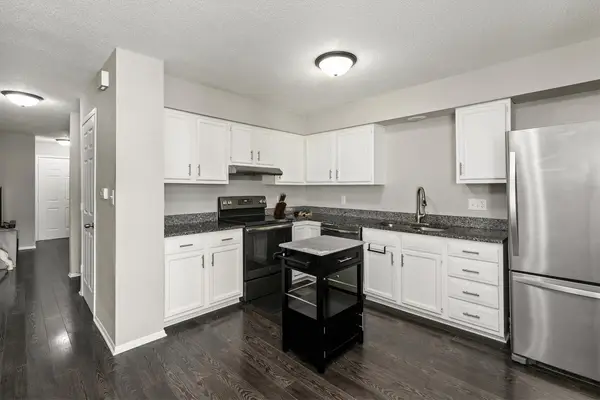 238 Holiday Circle #46, West Des Moines, IA 50265